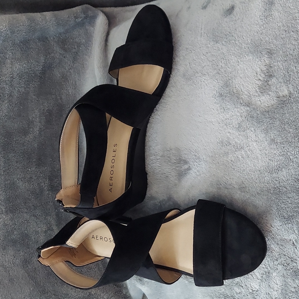 Aerosoles Sz 11M, Black, Faux Suede Sandals